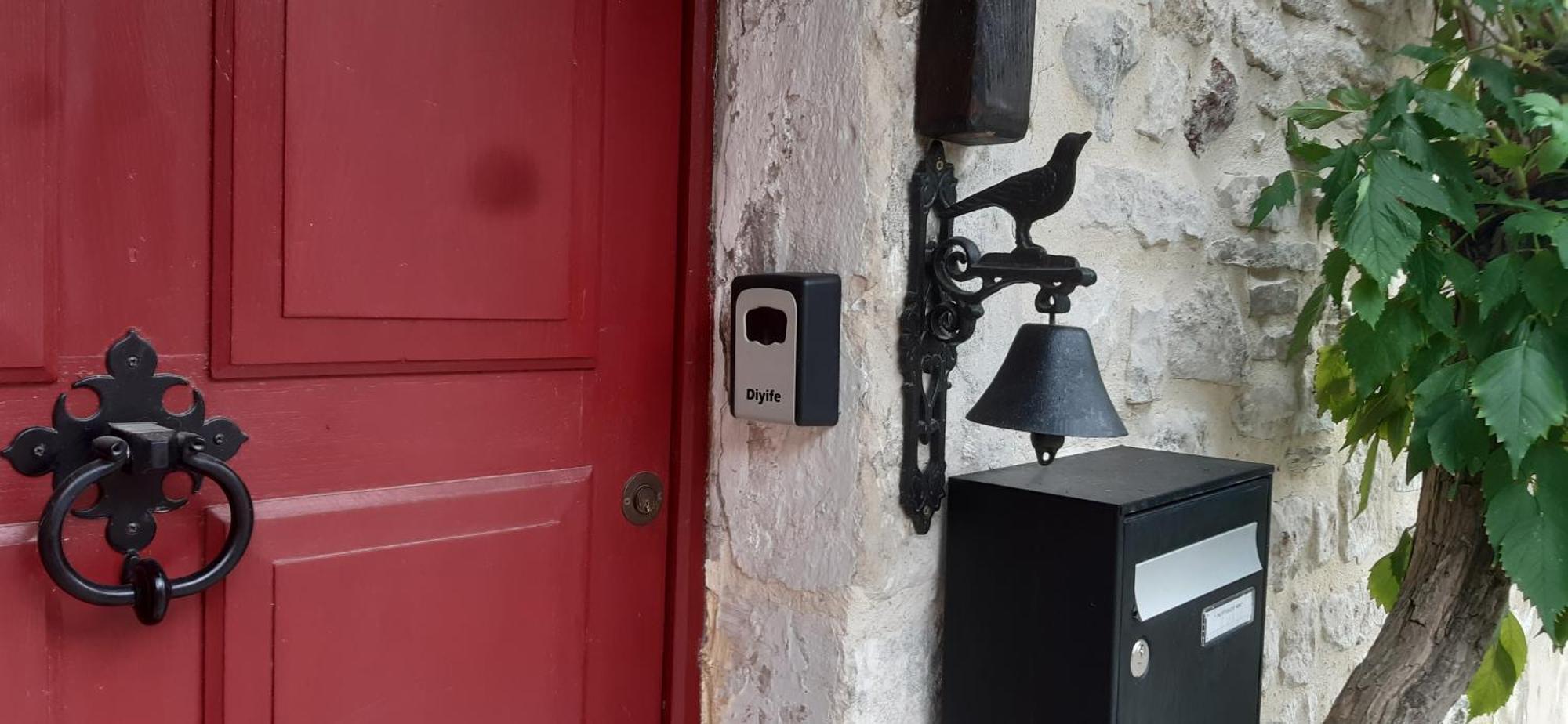 Apartament Nos Jours Heureux Barjac  Zewnętrze zdjęcie